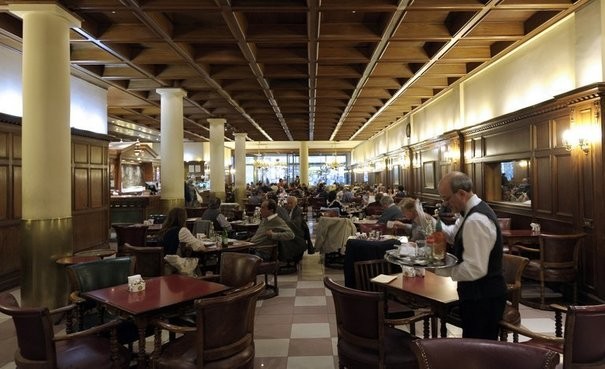 Saint-Exupéry’s café threatened with closure!